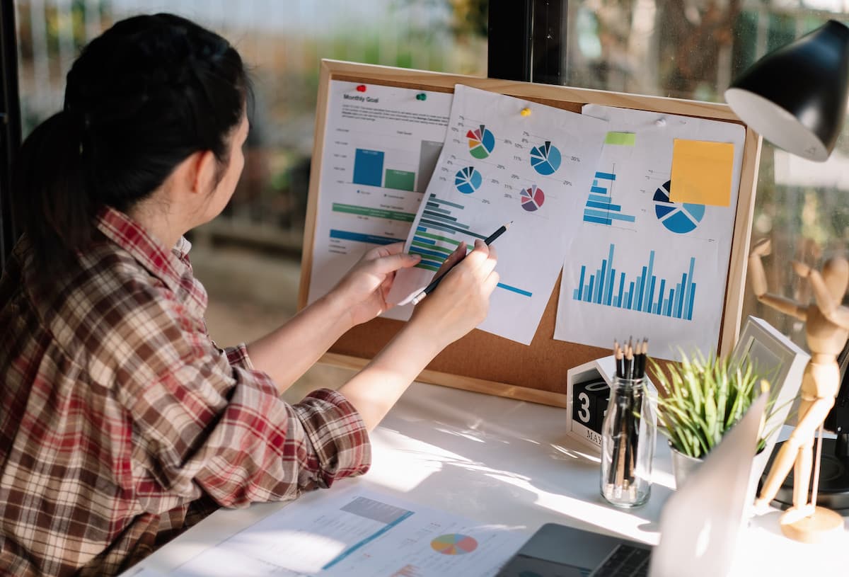 Data-Driven Marketing: Pengertian, Manfaat, Cara, & Contoh Image Cover