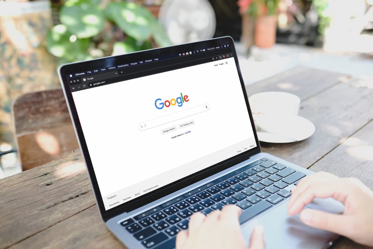 The 8 Most Popular Types of Search Engines in the World Image Cover